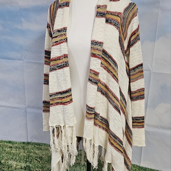 ESCIO | WATERFALL FRONT, FRINGE BOTTOM STRIPED LIGHTWEIGHT CARDIGAN - Picture 11 of 16